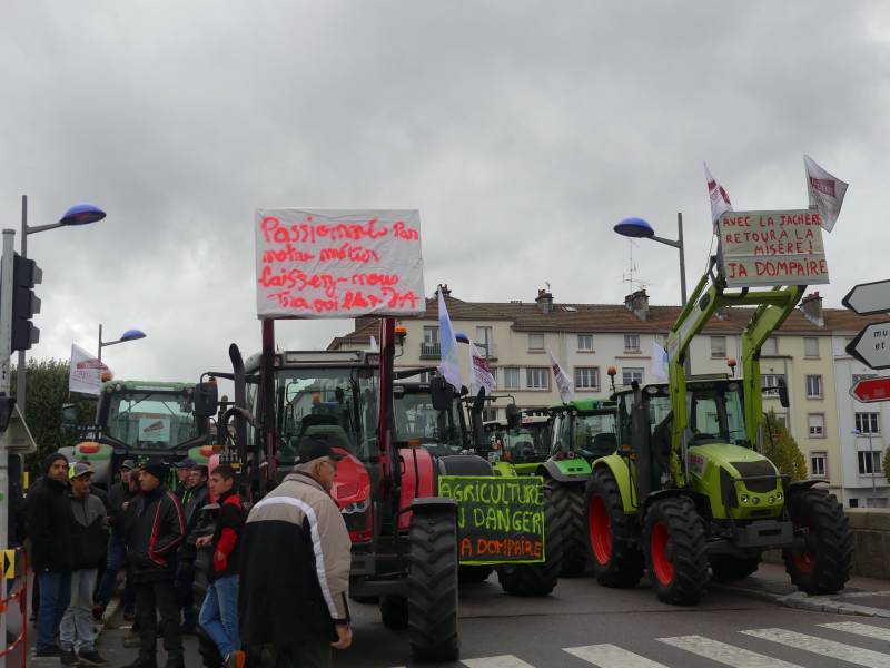 manifestation-agriculteurs-epinal-vosges (59)