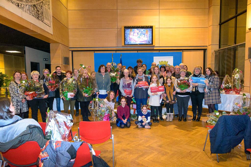 Remise_Prix_Deuxième_Concours_Décorations_Noël (2)
