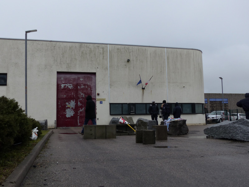 maison-arrêt-epinal-surveillants-prison-4-800x600