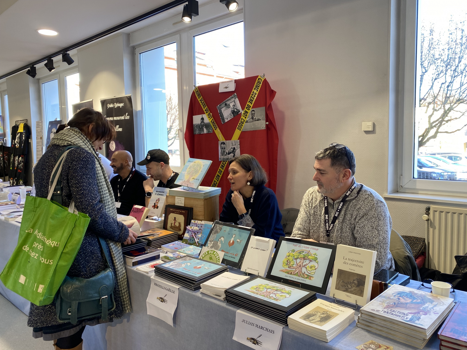 Salon littéraire au Grimoire 2